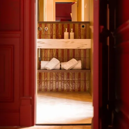 La Particuliere Hotel