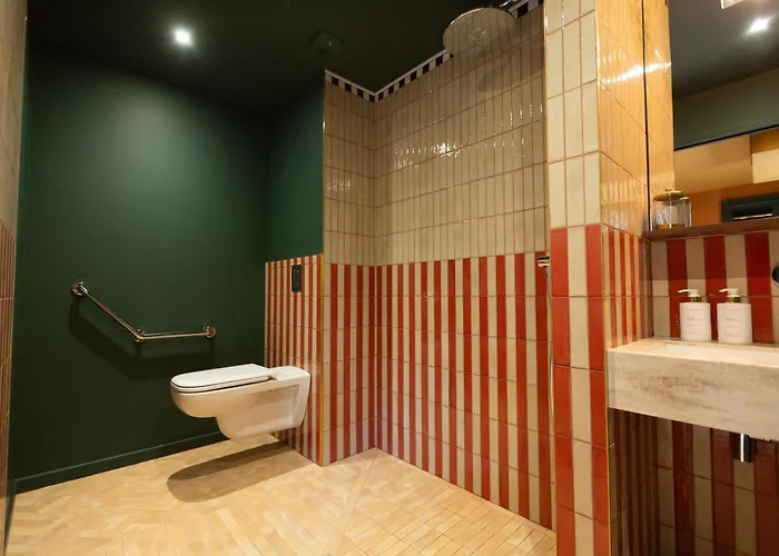 Отель La Particuliere