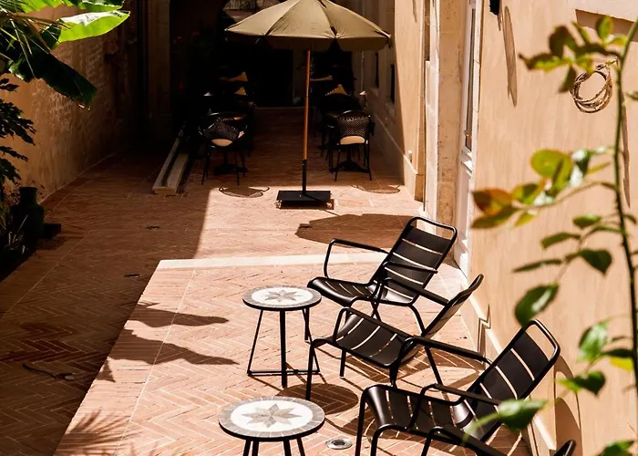 La Particuliere 4* Кан