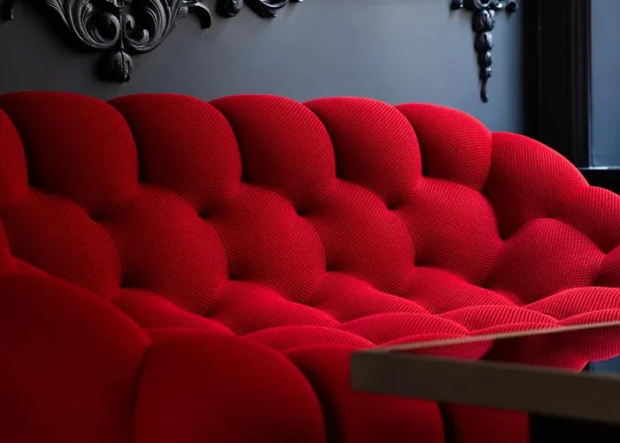 Отель La Particuliere