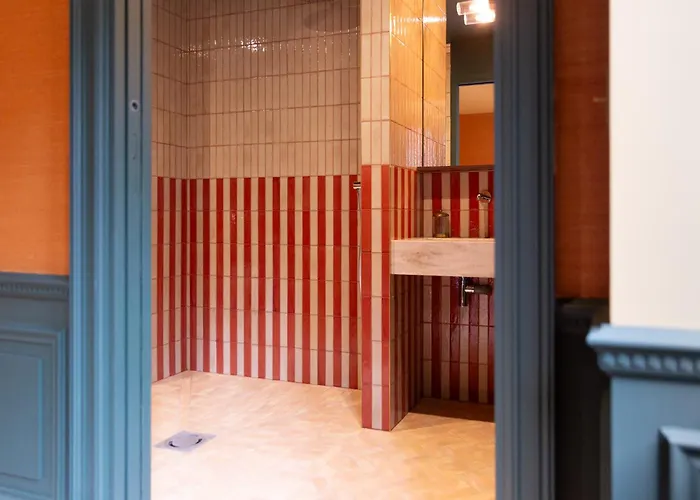 La Particuliere Кан